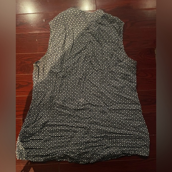 Ladies blouse - Picture 2 of 2